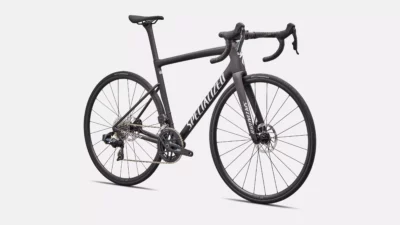 velo de la marque specialized de couleur carbon/white