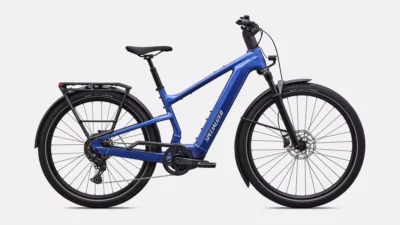 vae de la marque specialized de couleur pcfblumet/dunewht/brshcp
